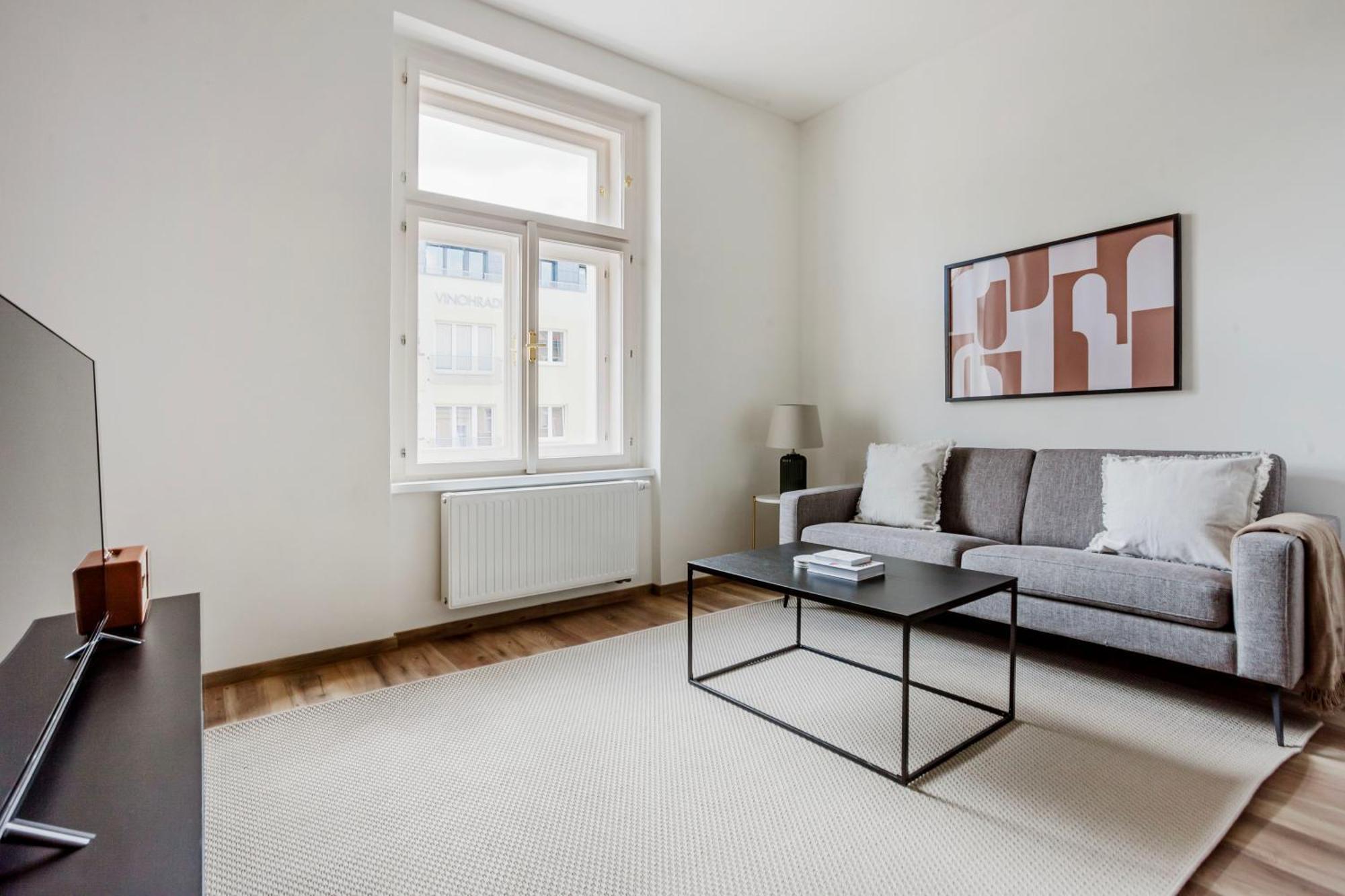 Rostovska 21 - Historic By Grebovka Park Ns17,27 Apartment *