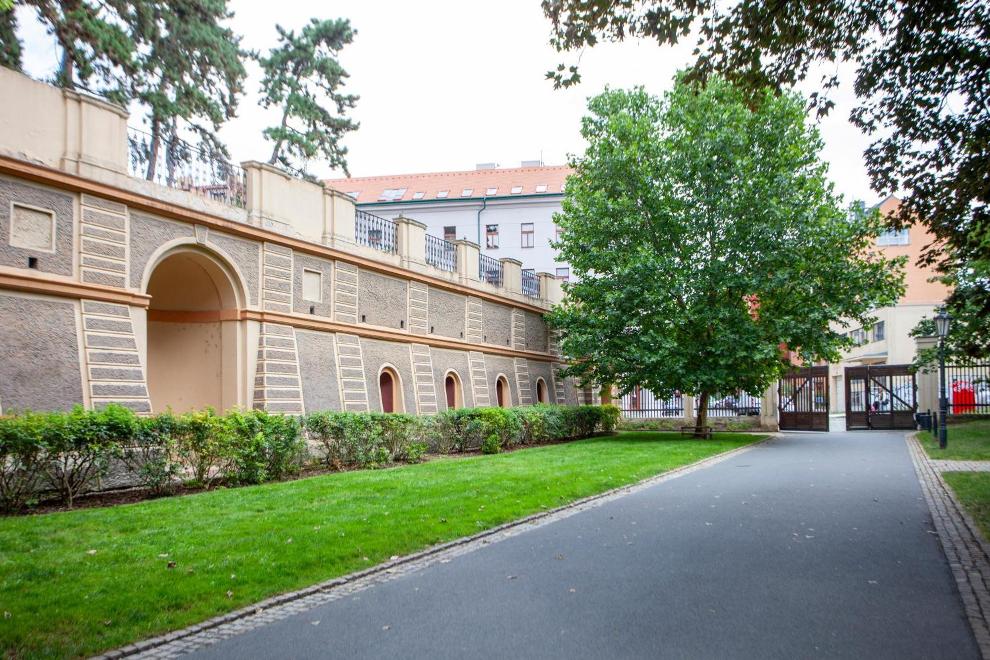 Rostovska 21 - Historic By Grebovka Park Ns17,27 * Prague